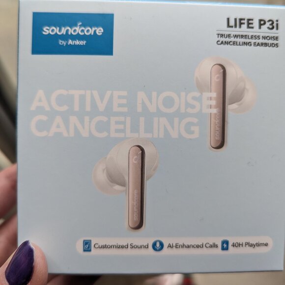NIB - Anker Soundcore Life P3i wireless, noise cancelling ear buds - White - Picture 2 of 10